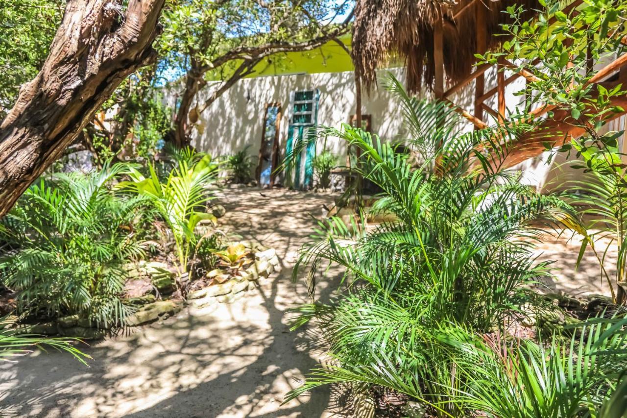 La Casa De Mia Holbox Hotel Exterior photo